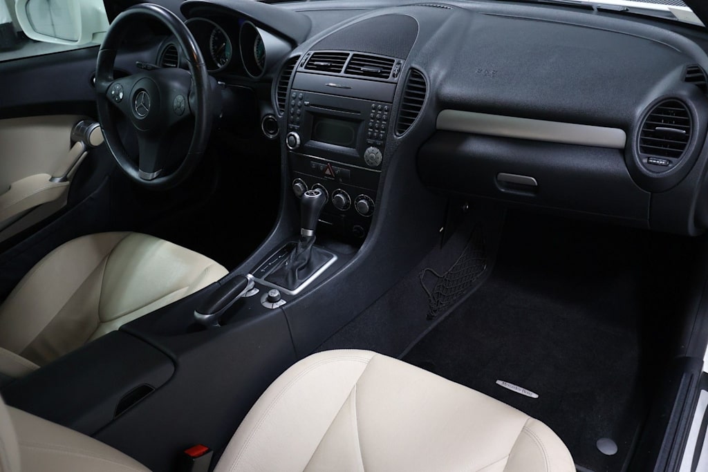 Thumbnail: 2009 Mercedes-Benz SLK - 8