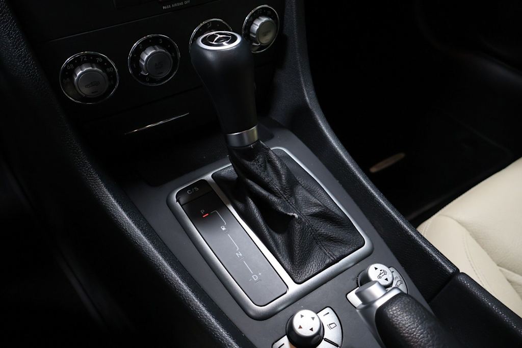 Thumbnail: 2009 Mercedes-Benz SLK - 27