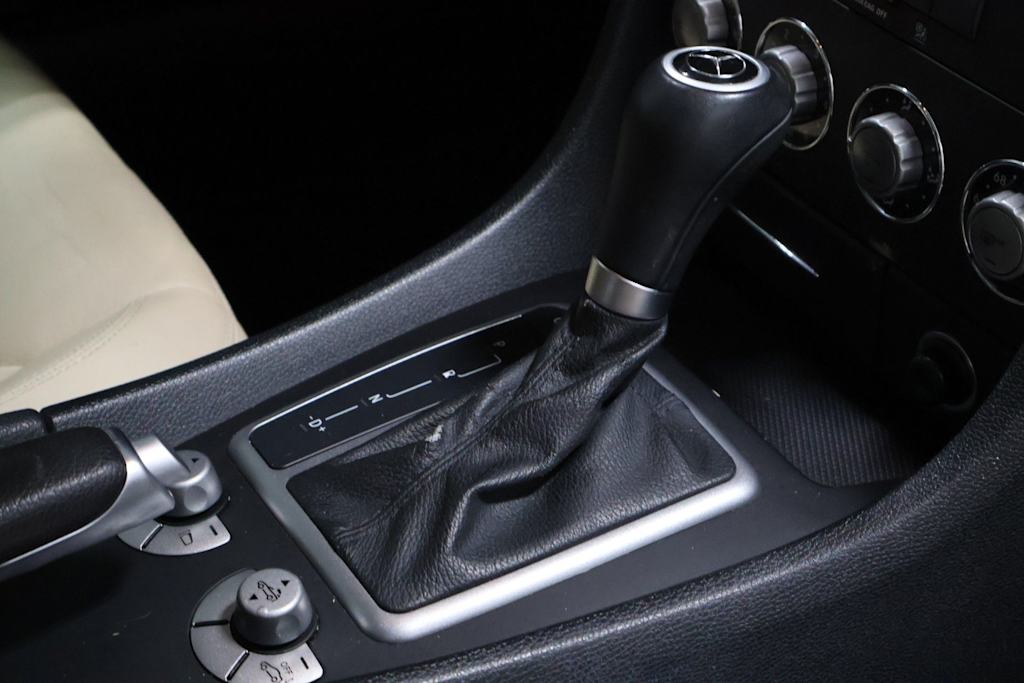 Thumbnail: 2009 Mercedes-Benz SLK - 12
