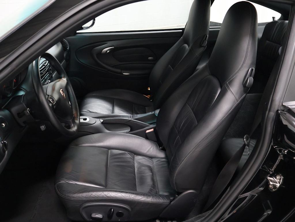 Thumbnail: 2001 Porsche 911 - 11