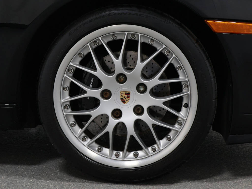 Thumbnail: 2001 Porsche 911 - 23