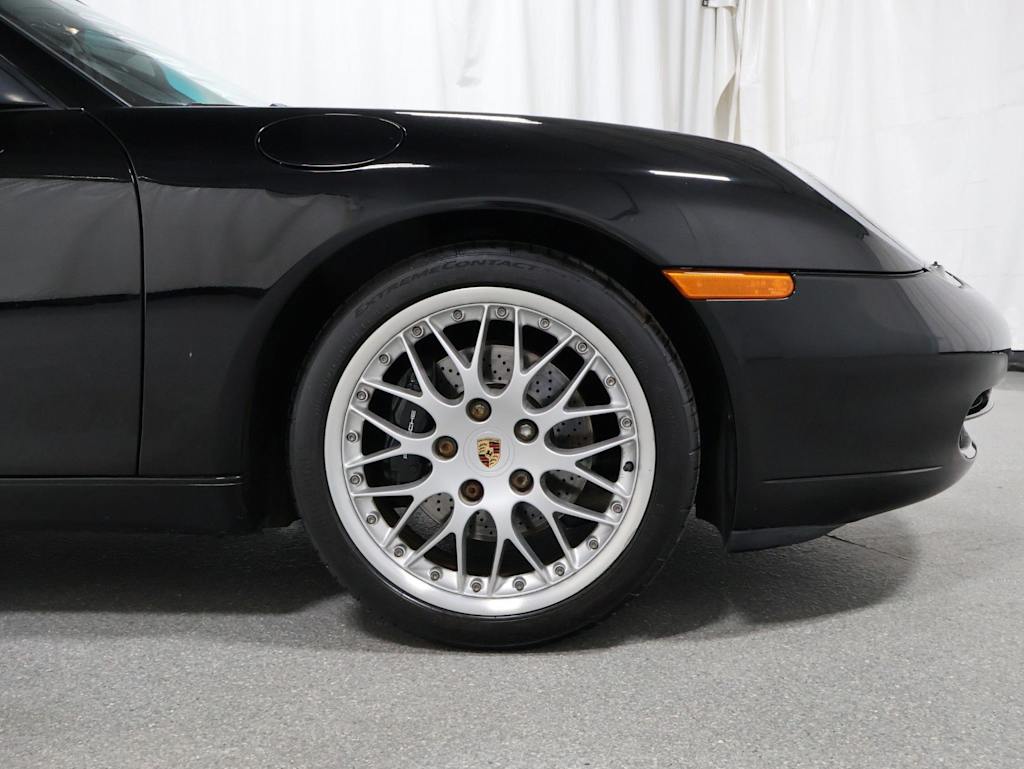 Thumbnail: 2001 Porsche 911 - 8