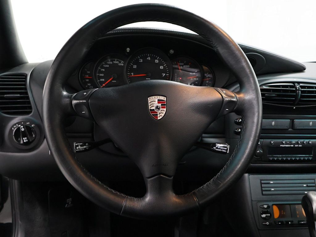 Thumbnail: 2001 Porsche 911 - 14
