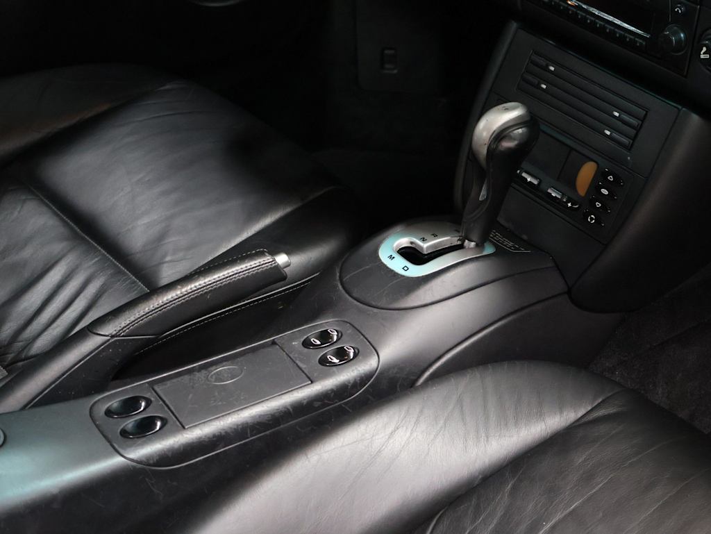 Thumbnail: 2001 Porsche 911 - 17