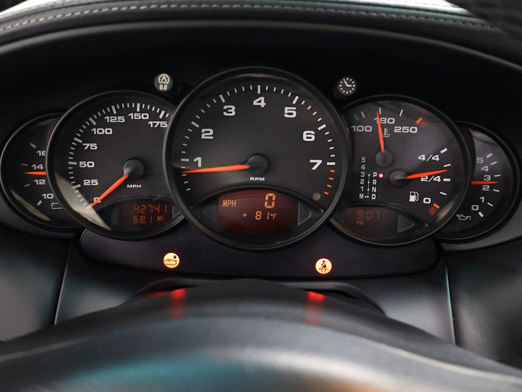 Thumbnail: 2001 Porsche 911 - 18