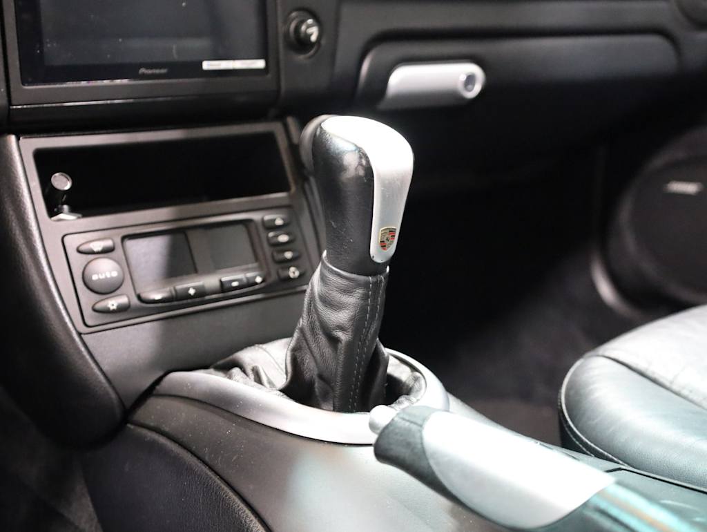 Thumbnail: 2003 Porsche 911 - 16