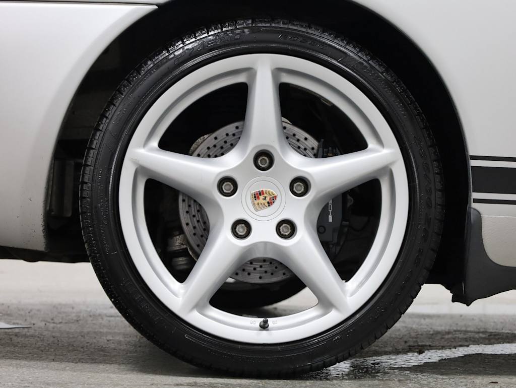 Thumbnail: 2003 Porsche 911 - 35