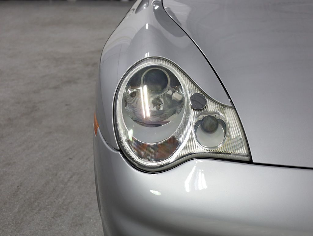 Thumbnail: 2003 Porsche 911 - 7