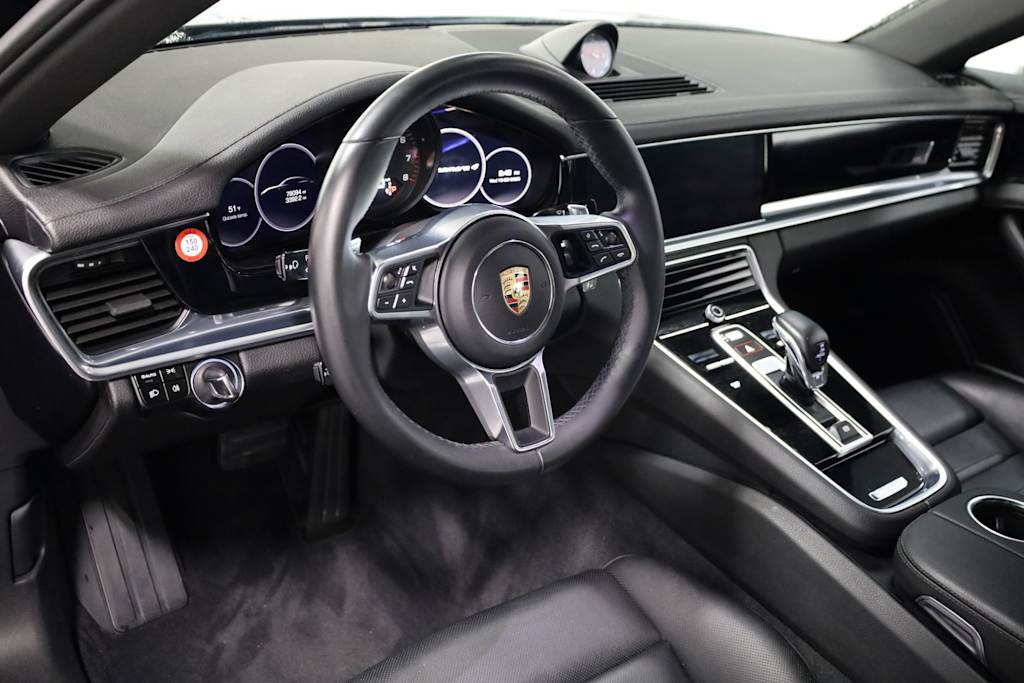 Thumbnail: 2018 Porsche Panamera - 2