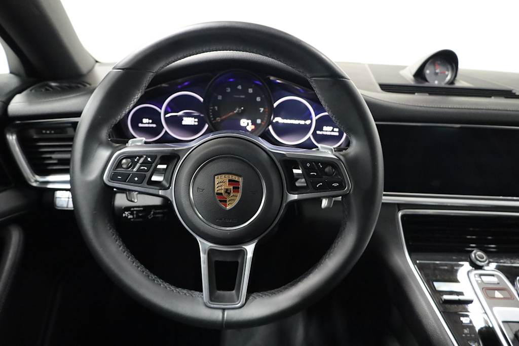 Thumbnail: 2018 Porsche Panamera - 14