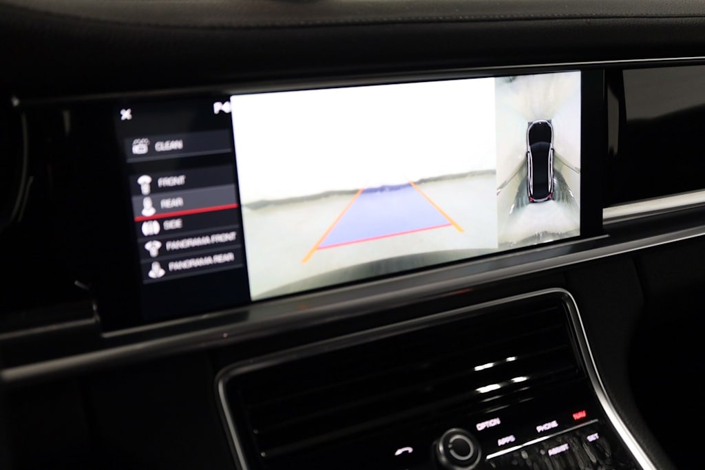 Thumbnail: 2018 Porsche Panamera - 37