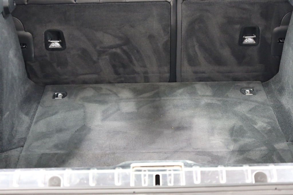 Thumbnail: 2018 Porsche Panamera - 18