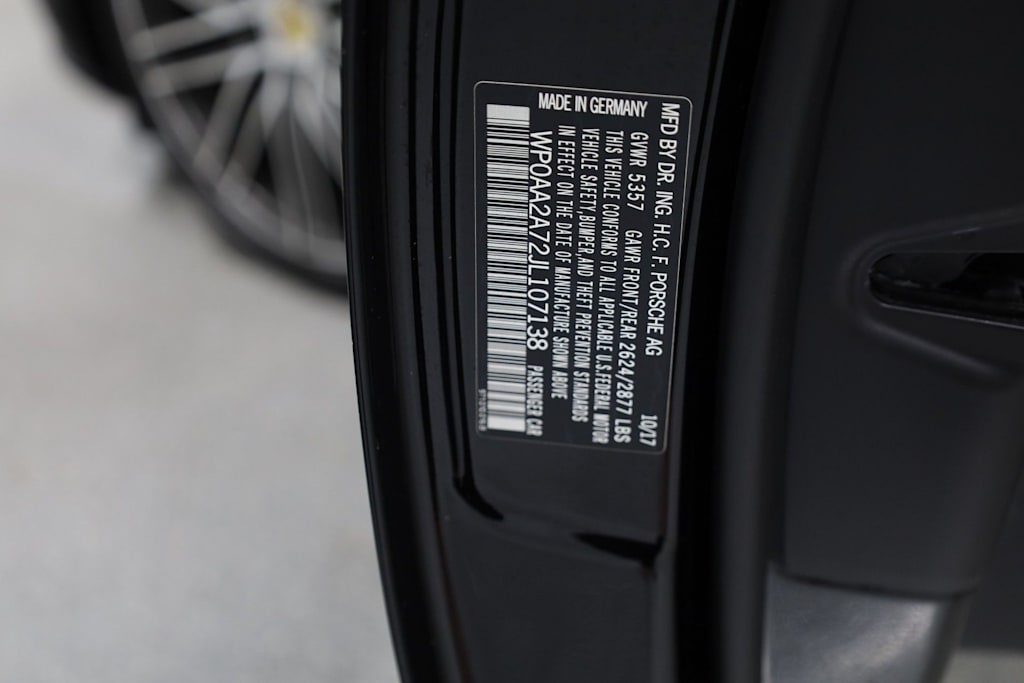 Thumbnail: 2018 Porsche Panamera - 20