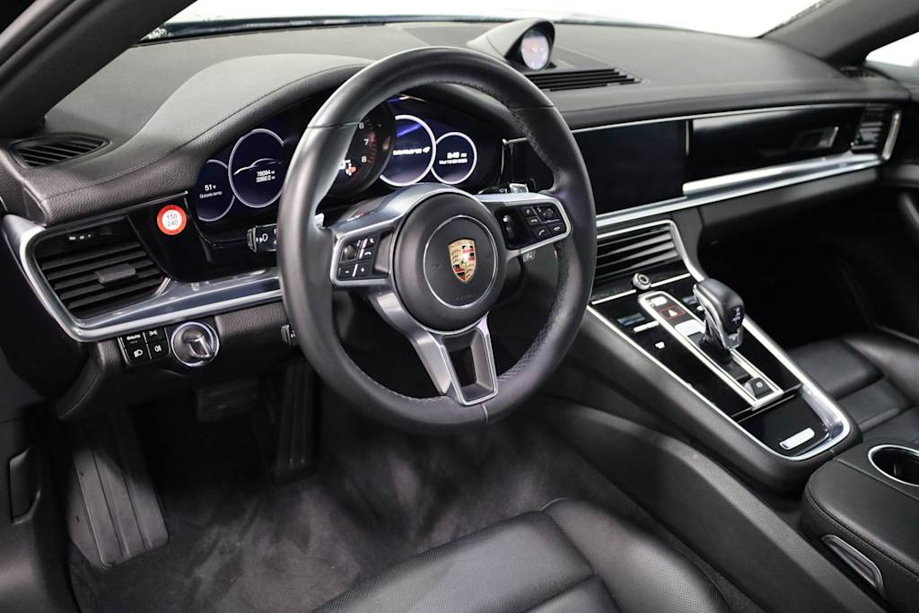 Thumbnail: 2018 Porsche Panamera - 2