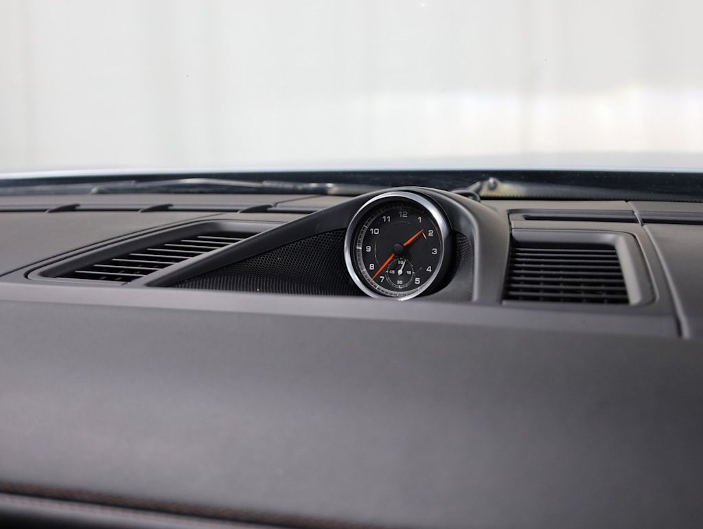 Thumbnail: 2016 Porsche Panamera - 32