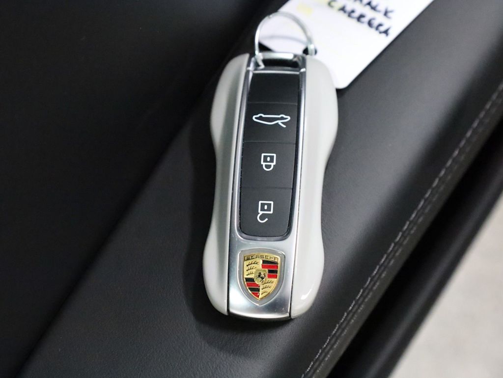 Thumbnail: 2025 Porsche 911 - 41
