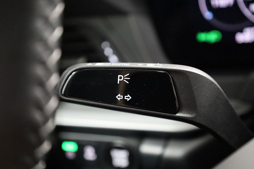 Thumbnail: 2025 Porsche 911 - 33