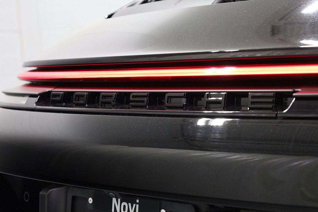 Thumbnail: 2025 Porsche 911 - 7