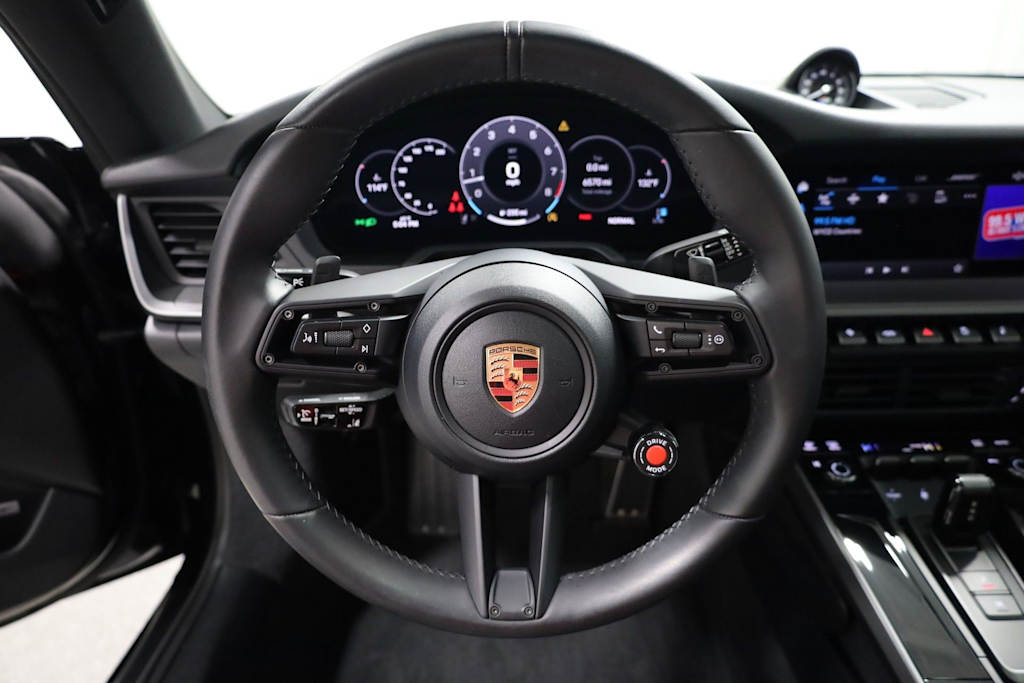 Thumbnail: 2025 Porsche 911 - 14