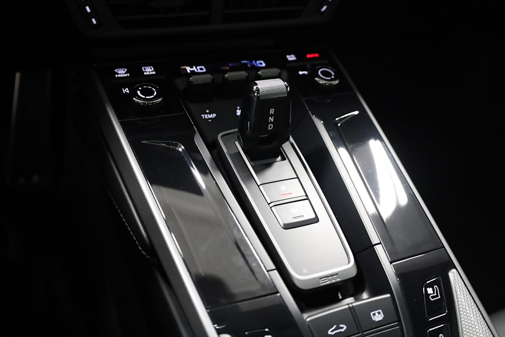 Thumbnail: 2025 Porsche 911 - 15