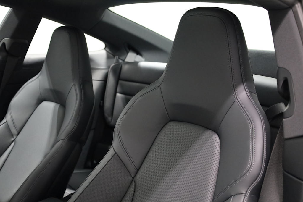 Thumbnail: 2025 Porsche 911 - 11