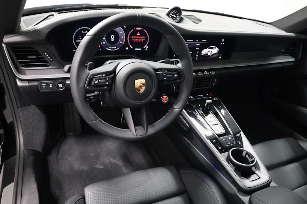 Thumbnail: 2025 Porsche 911 - 13