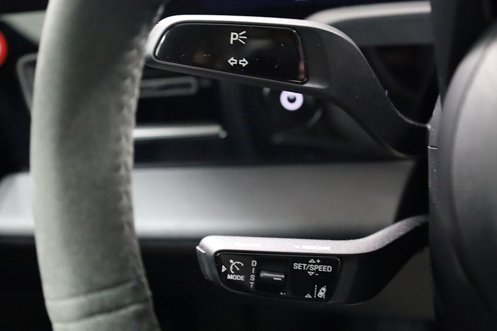 Thumbnail: 2025 Porsche Taycan - 38