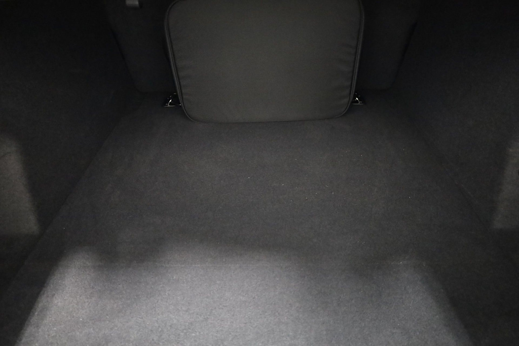 Thumbnail: 2025 Porsche Taycan - 44