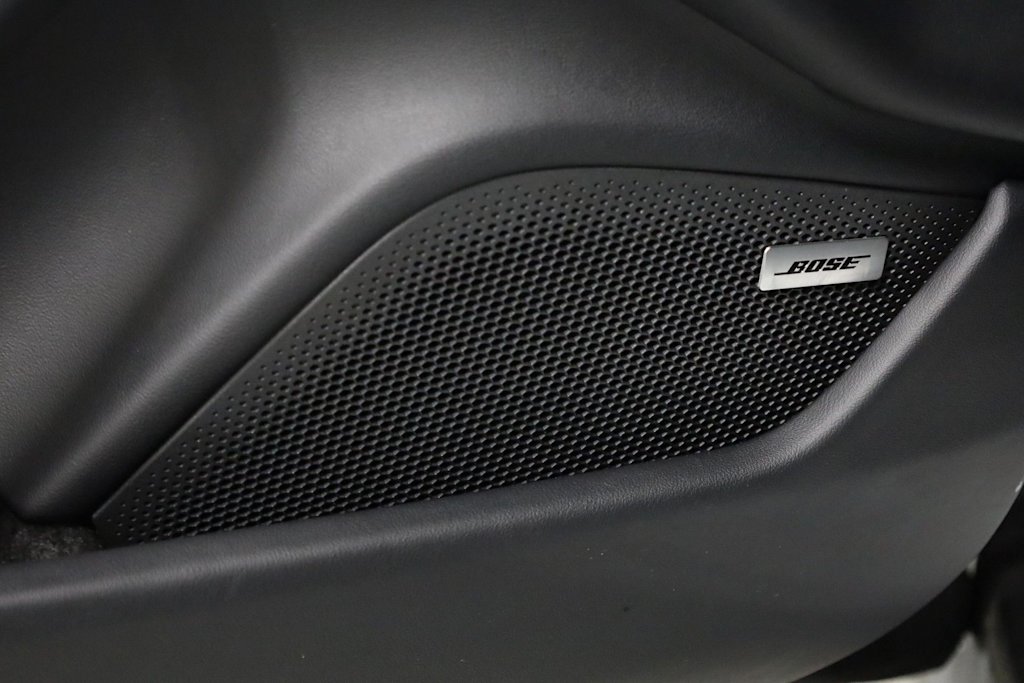 Thumbnail: 2025 Porsche Taycan - 28