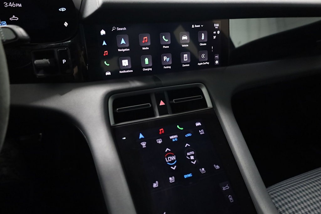 Thumbnail: 2025 Porsche Taycan - 16