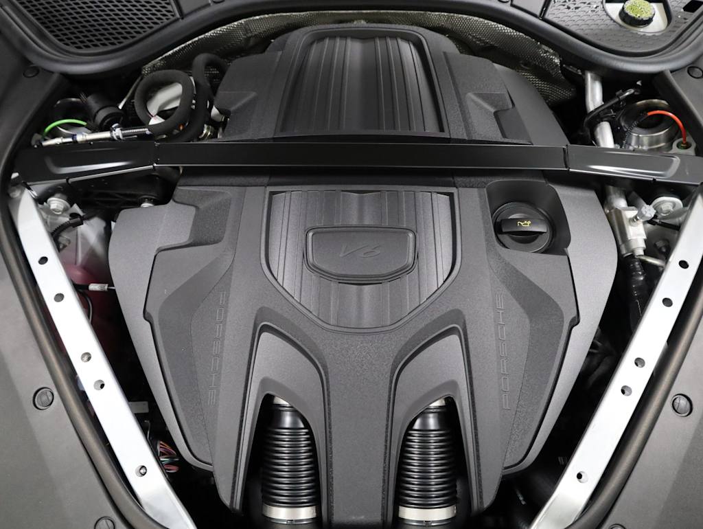 Thumbnail: 2026 Porsche Panamera - 9