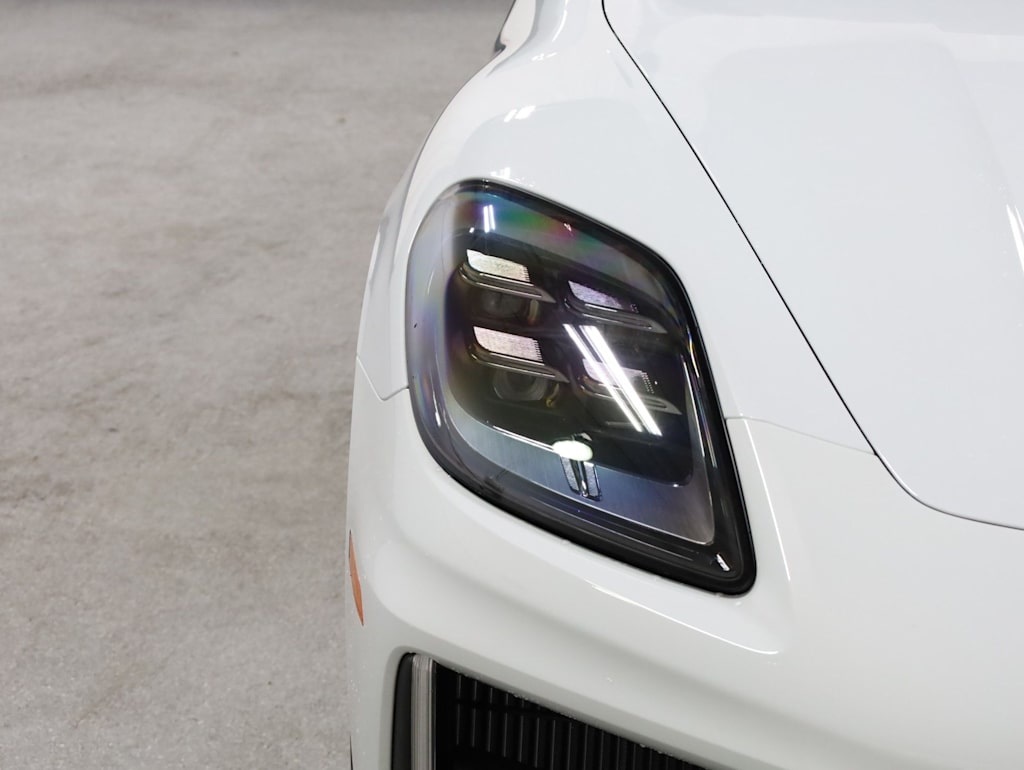 Thumbnail: 2026 Porsche Panamera - 7