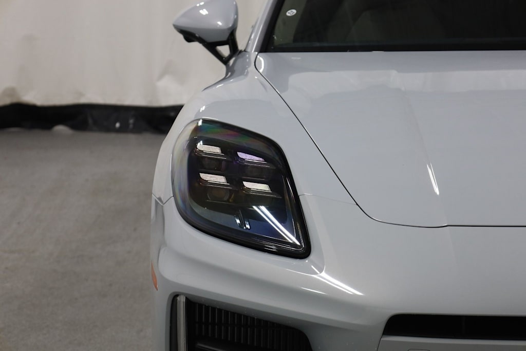 Thumbnail: 2025 Porsche Panamera - 17