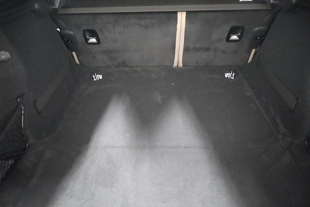 Thumbnail: 2025 Porsche Panamera - 42