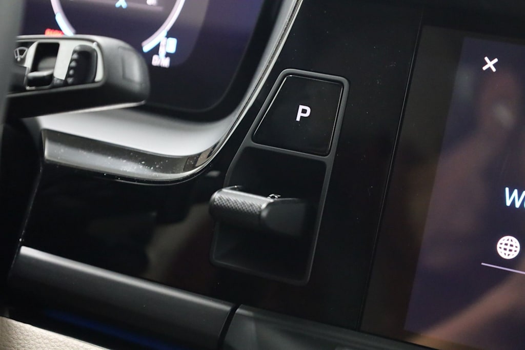 Thumbnail: 2025 Porsche Panamera - 33