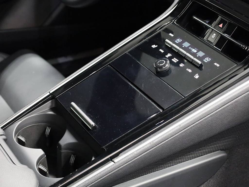 Thumbnail: 2024 Porsche Panamera - 27