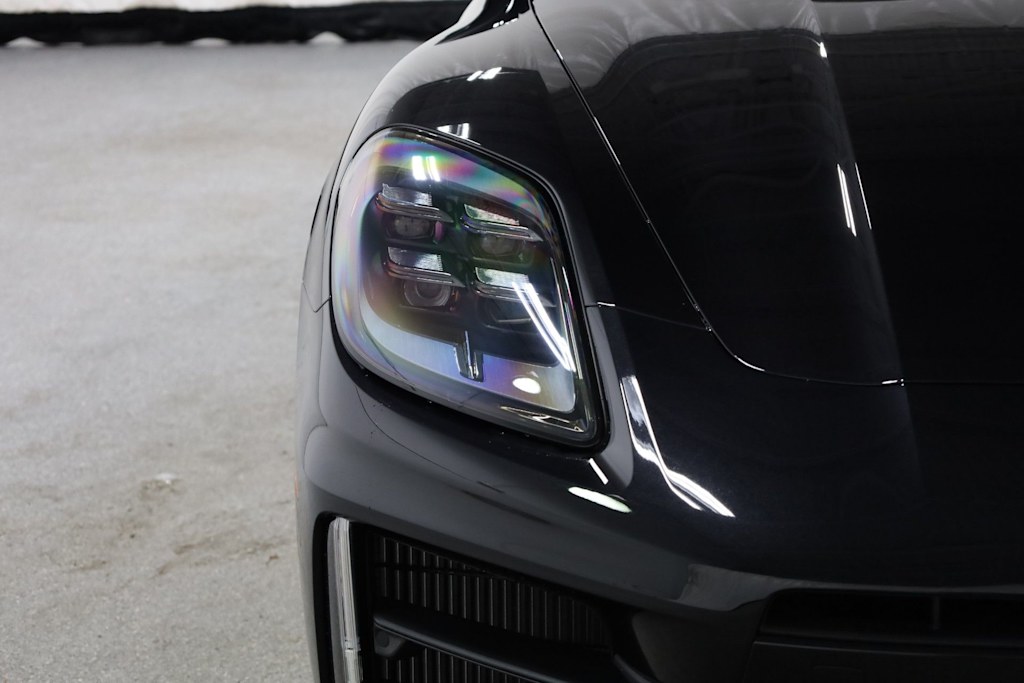 Thumbnail: 2026 Porsche Panamera - 25