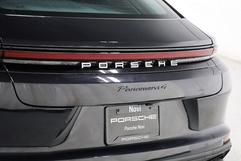 Thumbnail: 2026 Porsche Panamera - 14