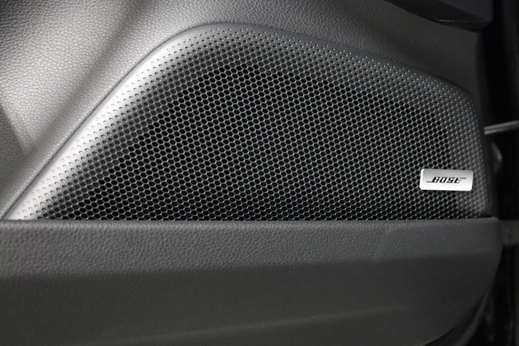 Thumbnail: 2026 Porsche Panamera - 27
