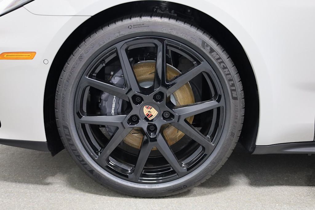 Thumbnail: 2026 Porsche Panamera - 43