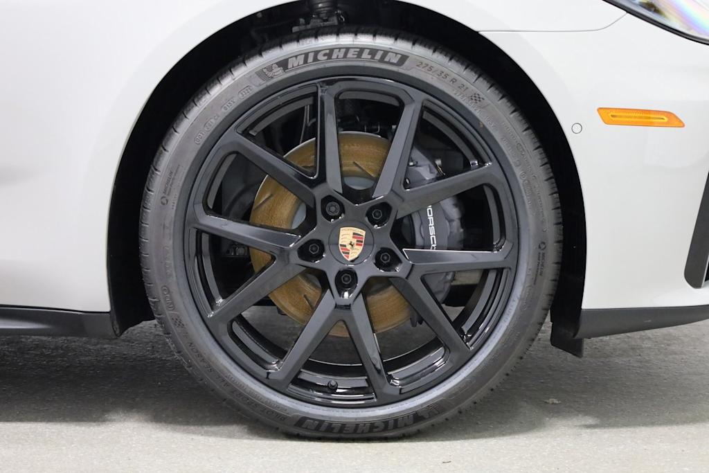 Thumbnail: 2026 Porsche Panamera - 24