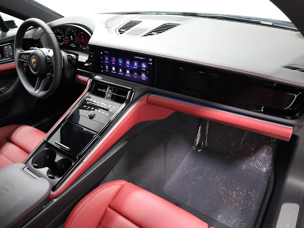 Thumbnail: 2026 Porsche Panamera - 9