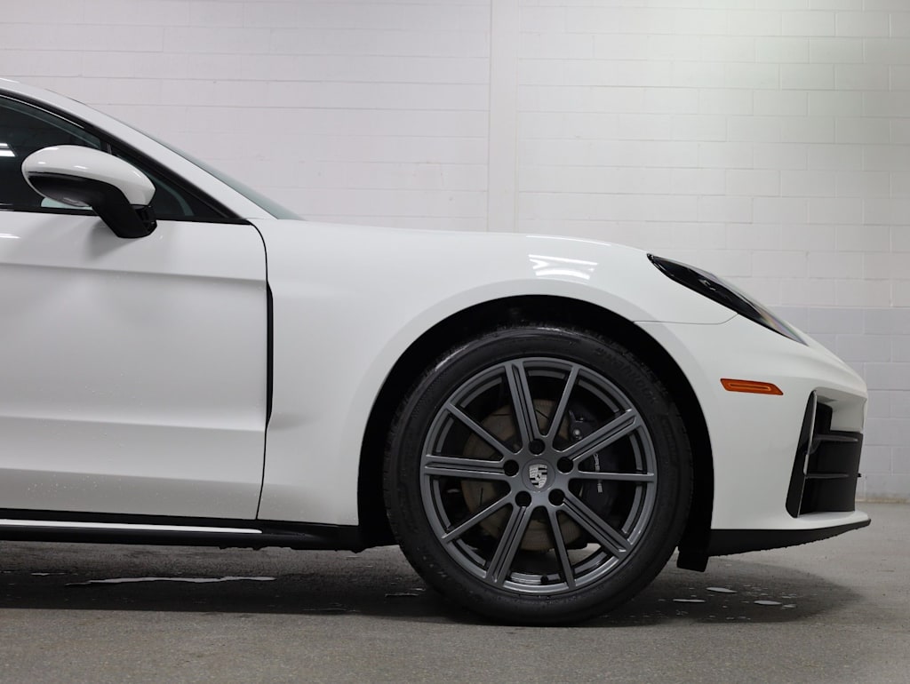 Thumbnail: 2026 Porsche Panamera - 7