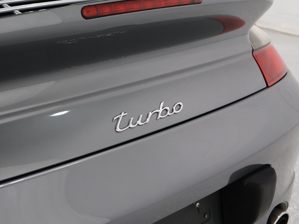 Thumbnail: 2002 Porsche 911 - 7