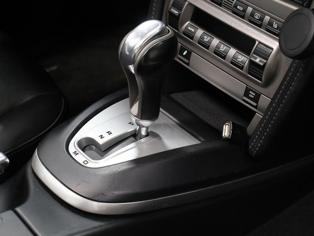 Thumbnail: 2005 Porsche 911 - 27