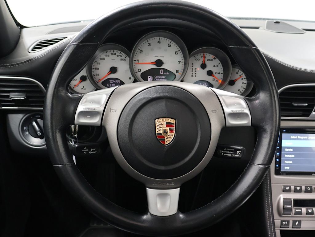 Thumbnail: 2005 Porsche 911 - 13