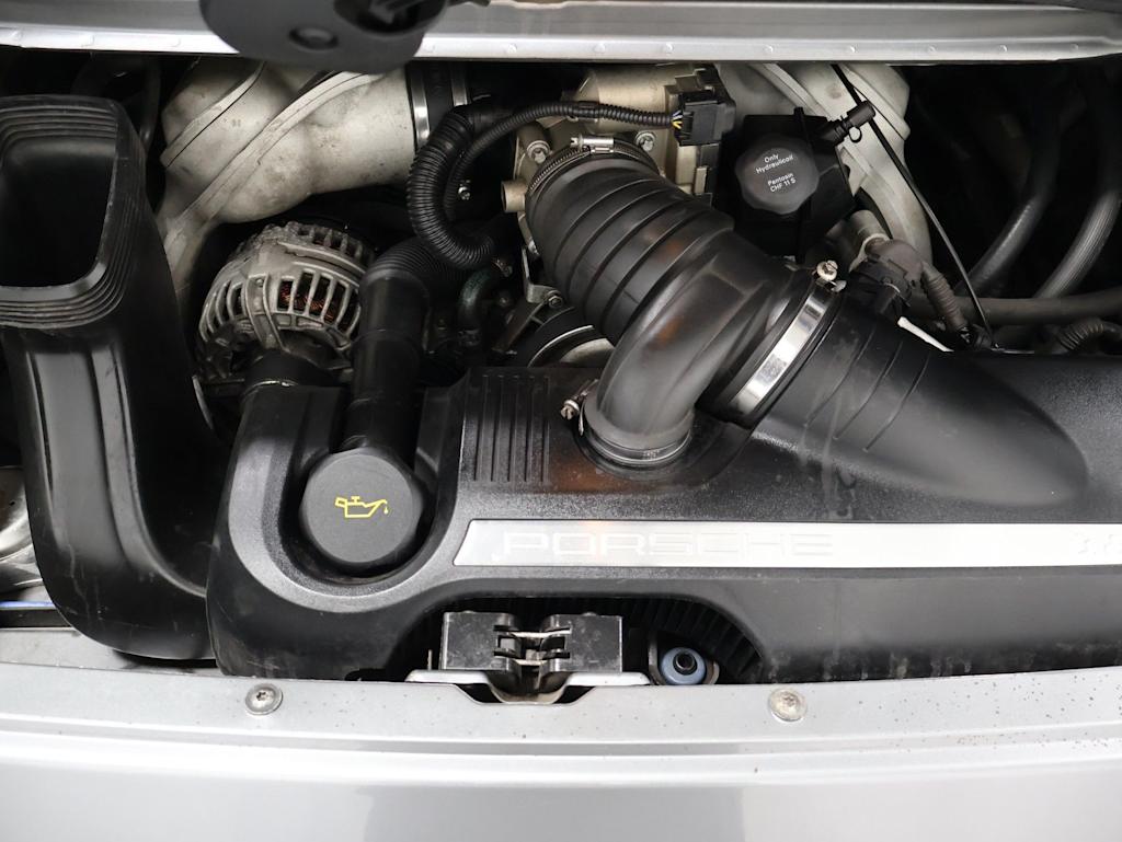 Thumbnail: 2005 Porsche 911 - 39