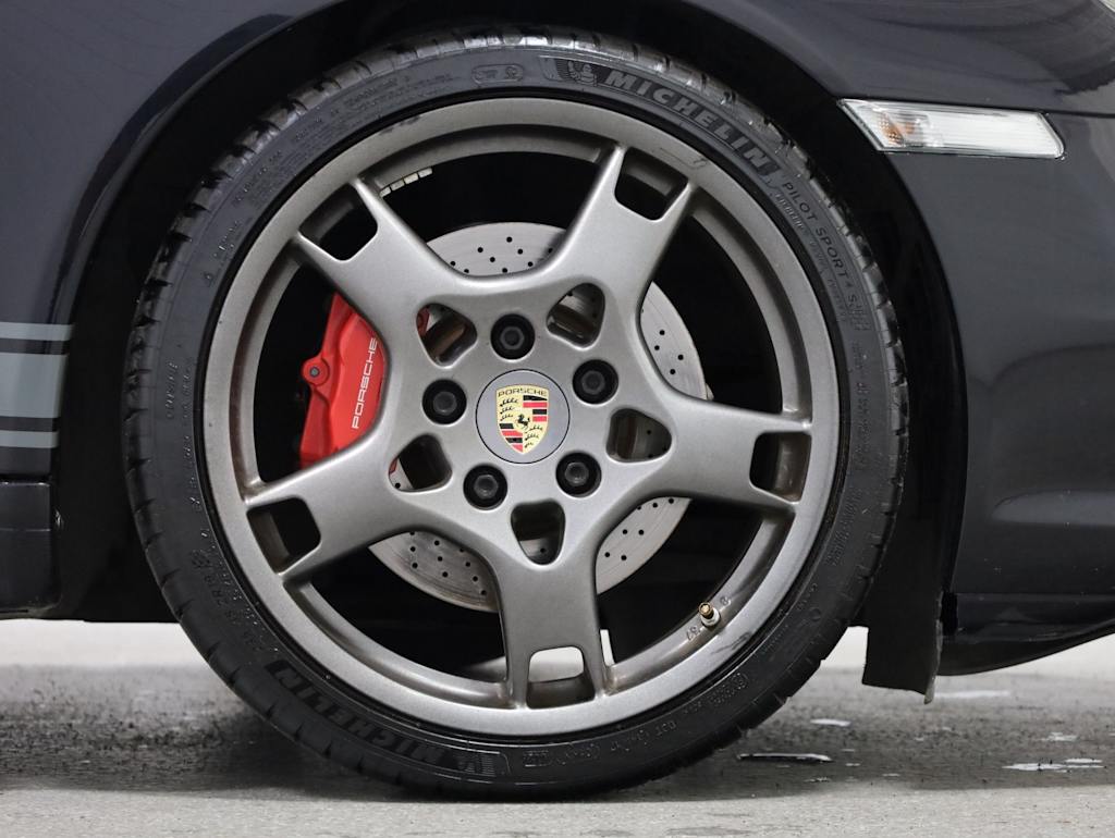 Thumbnail: 2008 Porsche 911 - 8