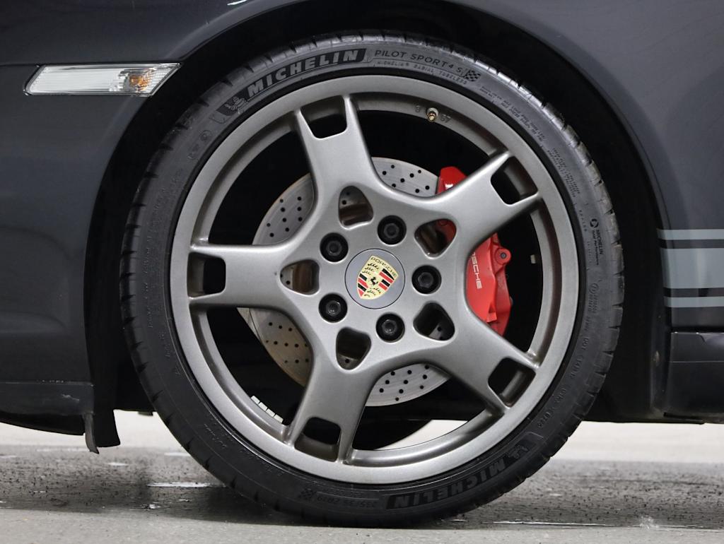 Thumbnail: 2008 Porsche 911 - 42