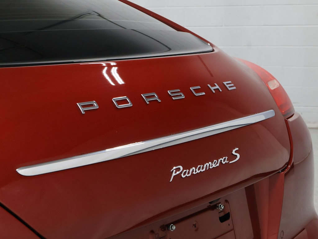 Thumbnail: 2012 Porsche Panamera - 22